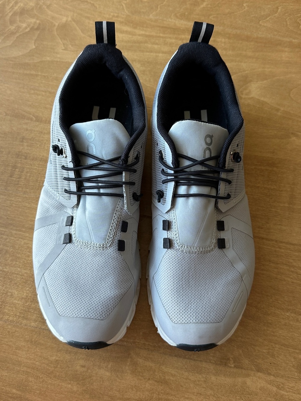 On Cloud 5 Women’s Waterproof Sneakers, Glacier/White, Size 8 - Picture 3 of 11